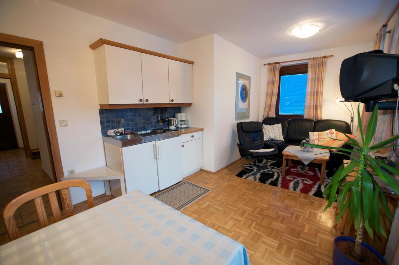 Pongratz Aparthotel Presseggersee Exterior photo
